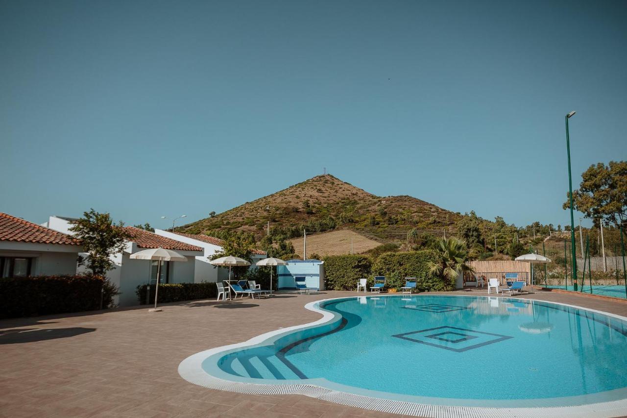 Resort Fior Di Sardegna Posada  Eksteriør billede