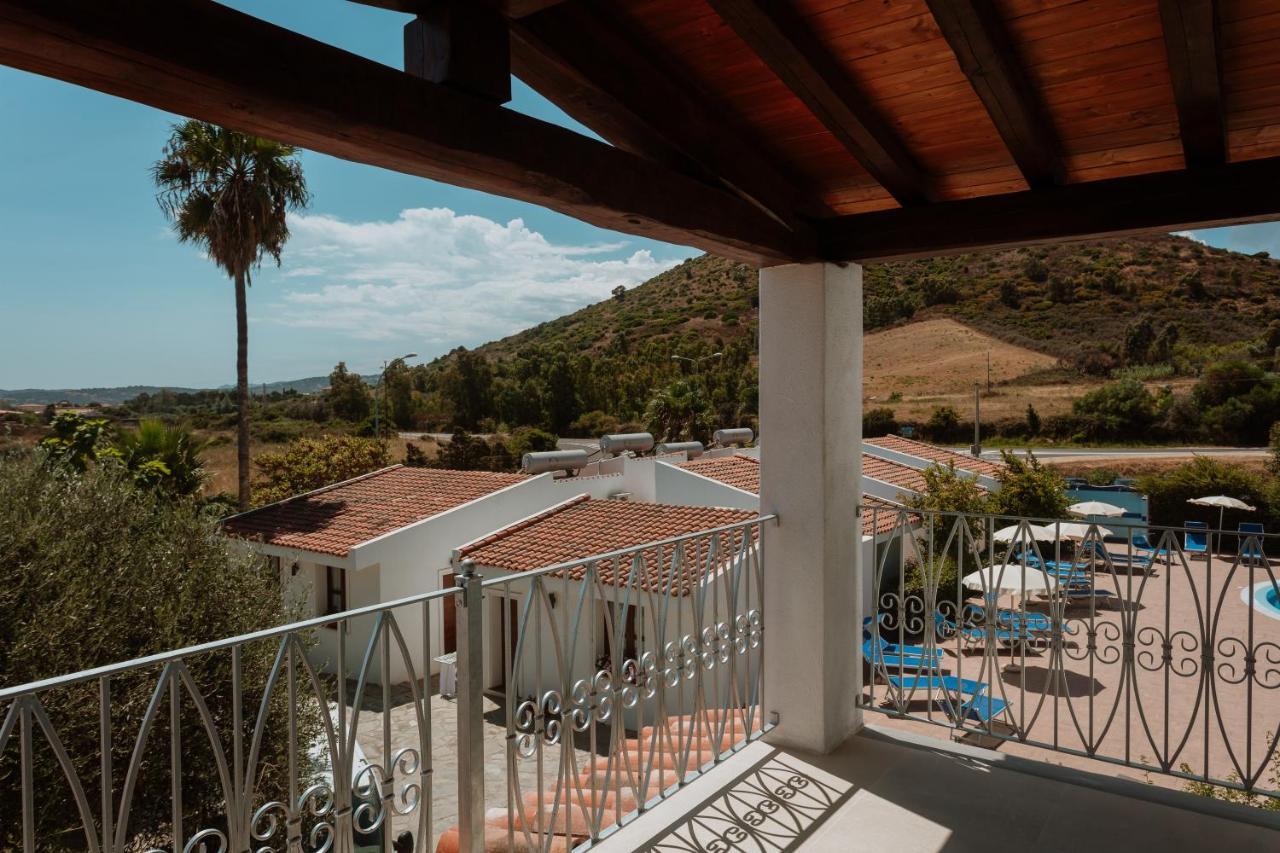 Resort Fior Di Sardegna Posada  Eksteriør billede