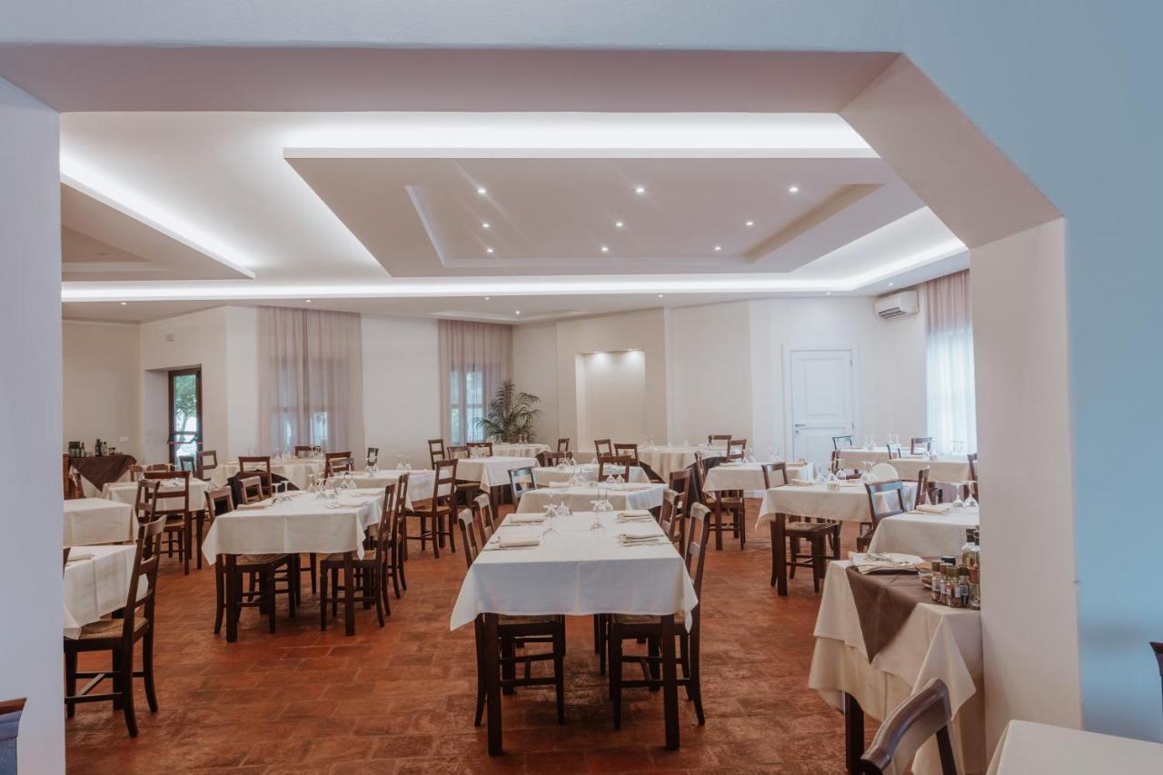 Resort Fior Di Sardegna Posada  Eksteriør billede